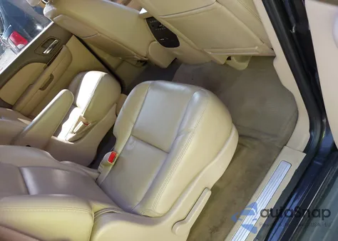 2011 Chevrolet Suburban 1500 Ltz from USA, damaged, VIN 1GNSKKE36BR136673